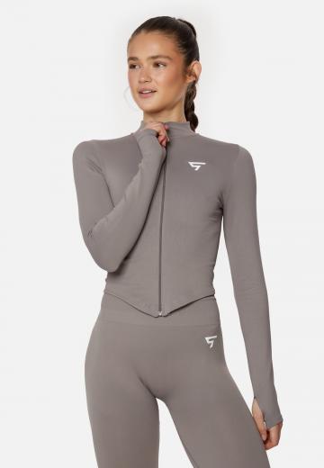 Спортивная куртка