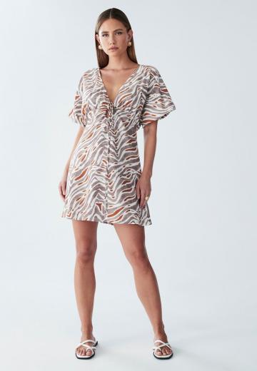 Короткое платье