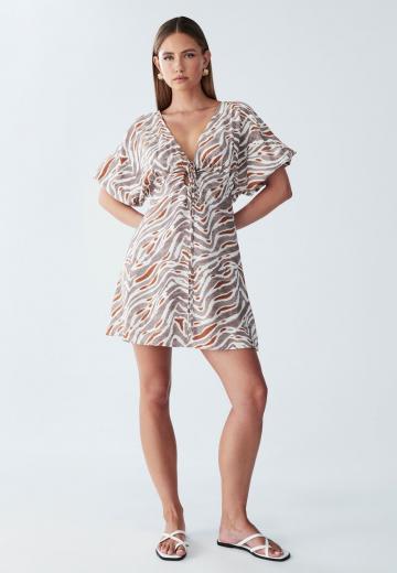 Короткое платье