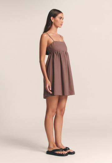 Короткое платье