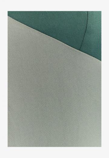 Топ на бретельках