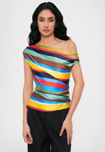 Блузка без рукавов