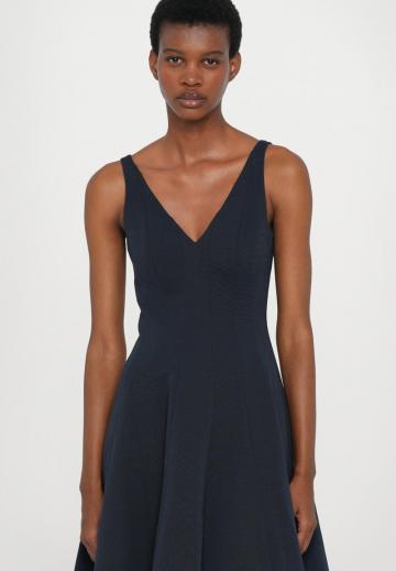 Коктейльное платье