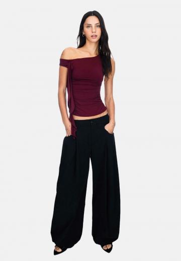 Блузка без рукавов