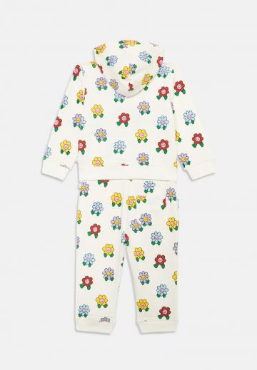 Набор одежды