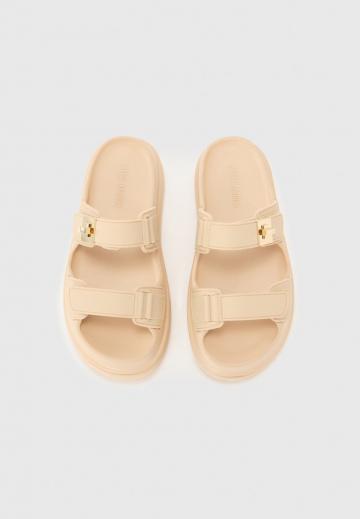 Босоножки на платформе