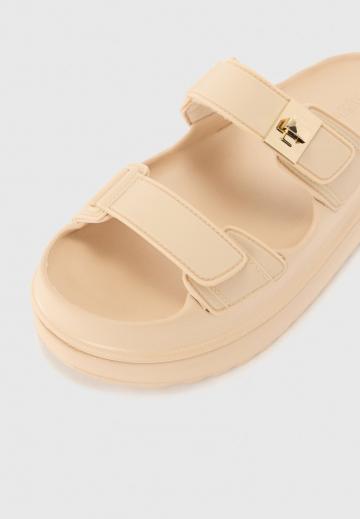 Босоножки на платформе