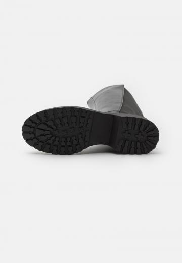 Сапоги на платформе