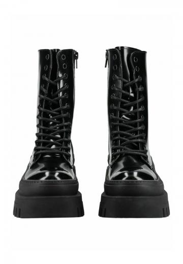 Ботинки на шнуровке
