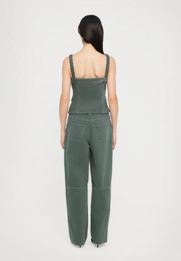 Джинсовая жилетка