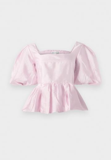 Атласная блузка