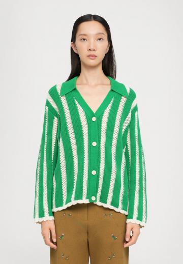 Вязаная кофта