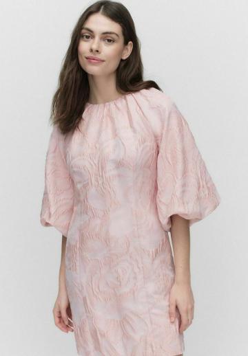 Короткое платье