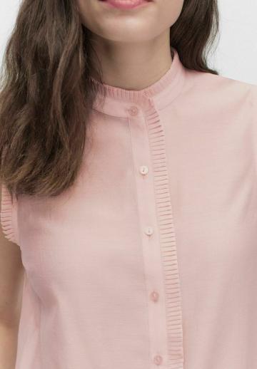 Блузка без рукавов