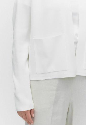 Блейзер с накладными карманами