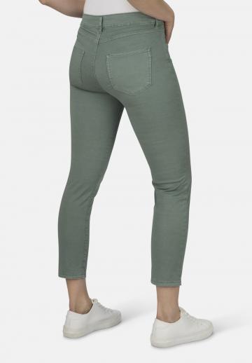 Короткие джинсы