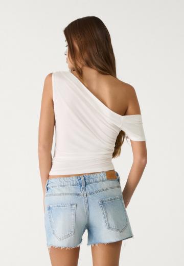 Блузка без рукавов