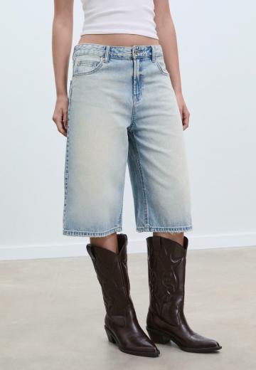 Короткие джинсы