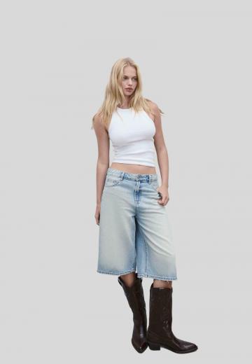 Короткие джинсы