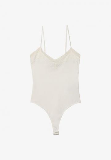 Топ на бретельках