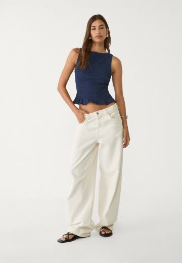 Блузка без рукавов