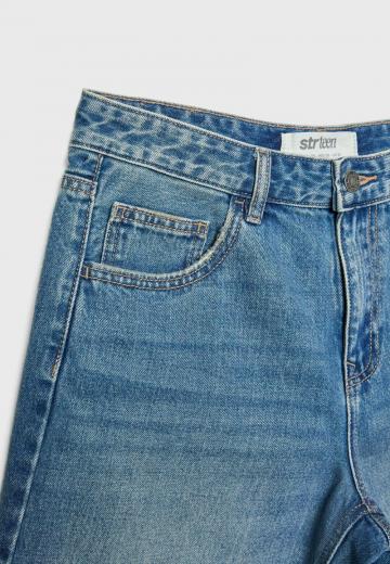 Джинсовые шорты