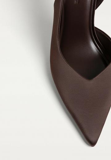 Туфли на высоком каблуке