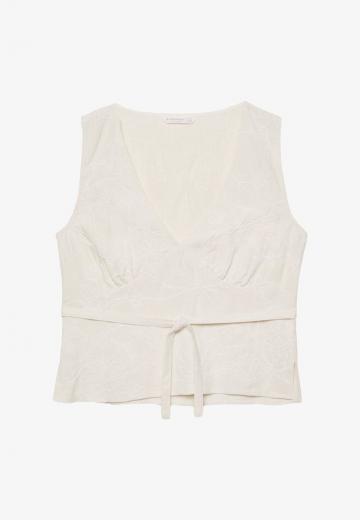 Блузка без рукавов