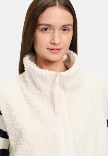 Пуховой жилет