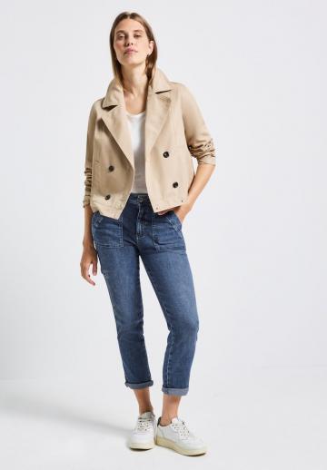 Короткие джинсы