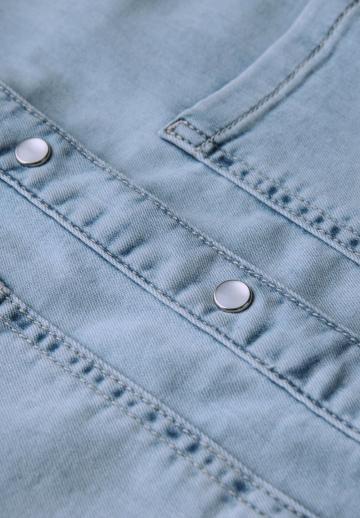 Джинсовая жилетка