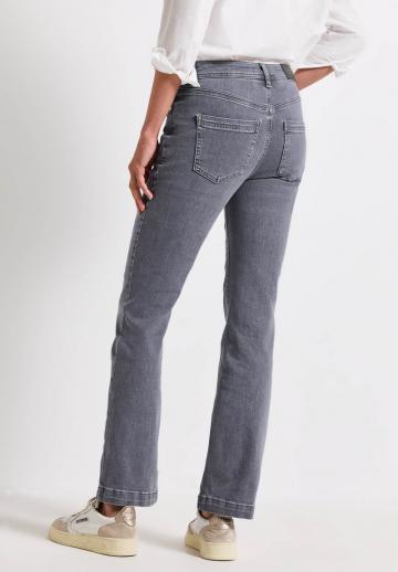 Клешеные брюки