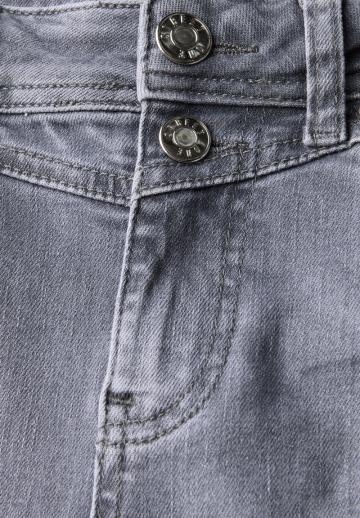 Клешеные брюки