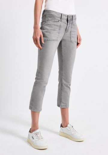 Короткие джинсы