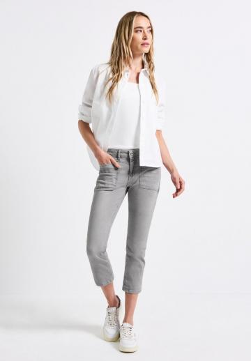 Короткие джинсы