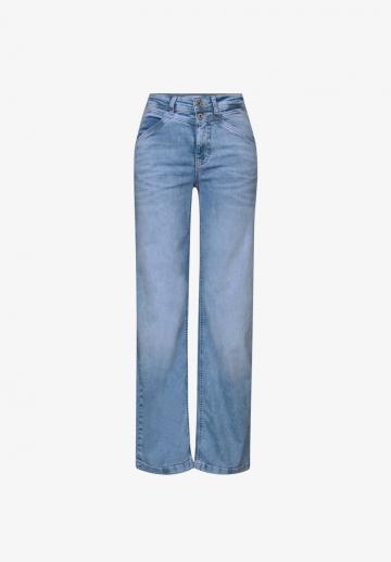 Прямые джинсы
