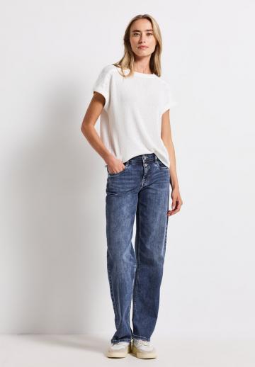 Прямые джинсы