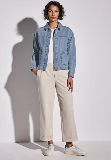 Джинсовая жилетка