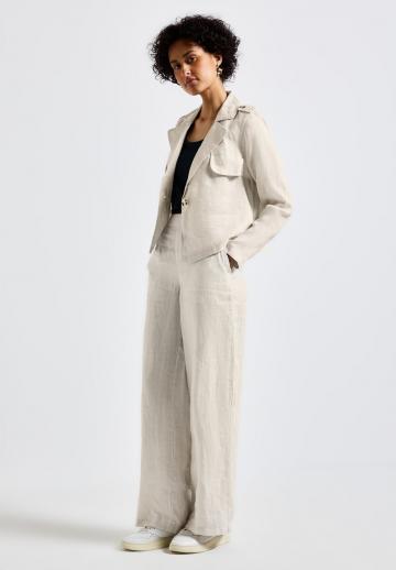 Короткая куртка