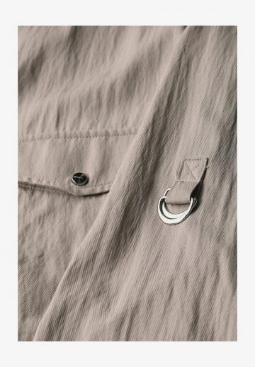 Куртка с накладнымит карманами