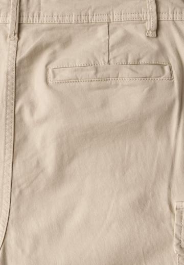 Брюки с накладными карманами