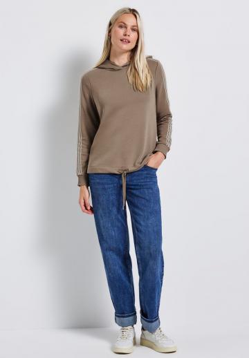 Пуловер с капюшоном