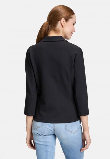 Короткий блейзер