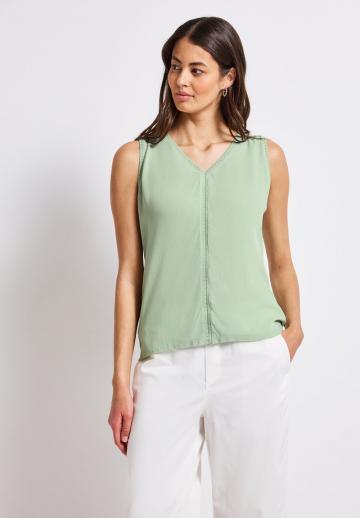 Блузка без рукавов