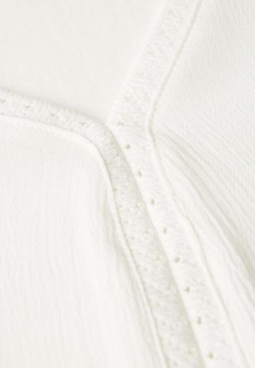 Блузка без рукавов