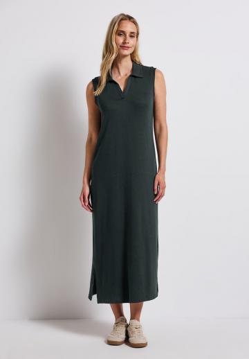 Вязаное платье