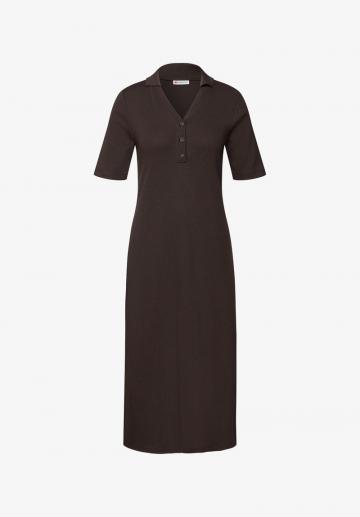 Вязаное платье