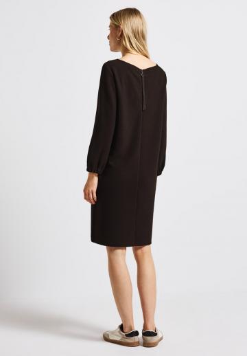 Вязаное платье