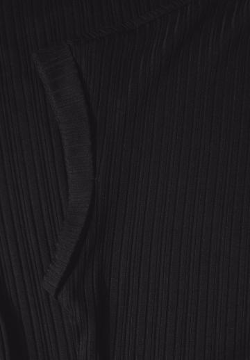 Вязаное платье