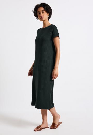Вязаное платье